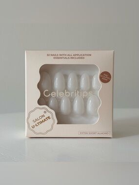 Celebritips Press-On Nails 🤍 Sheer Milk in Extra Short Almond
